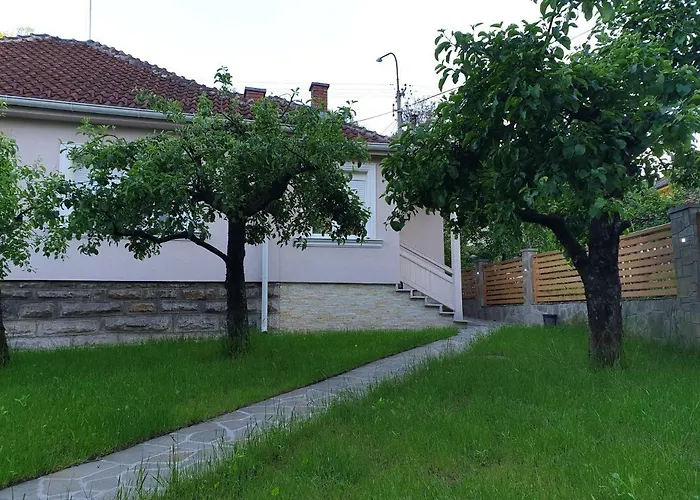 Kuca Badnjar 아파트